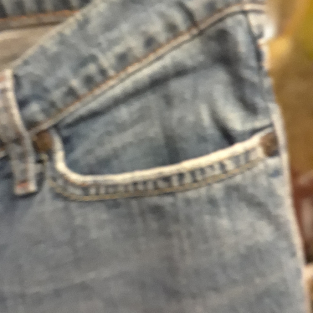 Abercrombie  & Fitch jeans size 2S. 29 inch inside leg.  Great condition - Picture 5 of 8